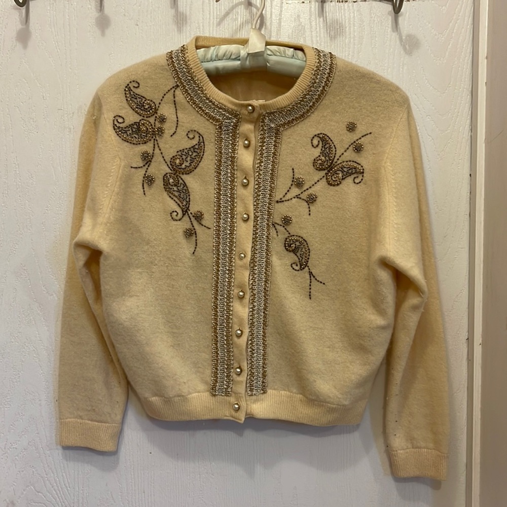 Vintage 1940’s 50’s sweater